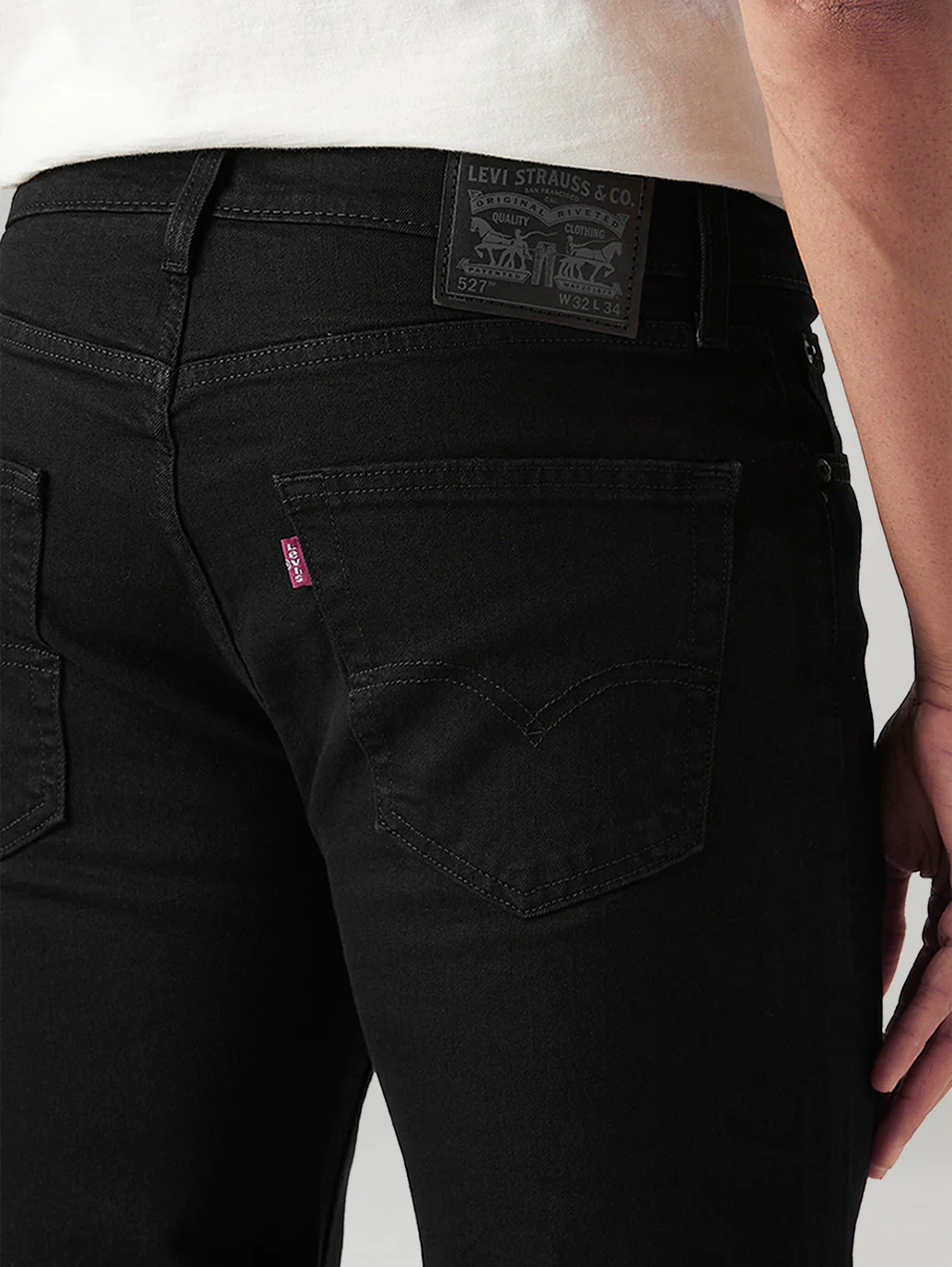 Men's 527 Black Bootcut Fit Mid Rise Jeans - Image 6