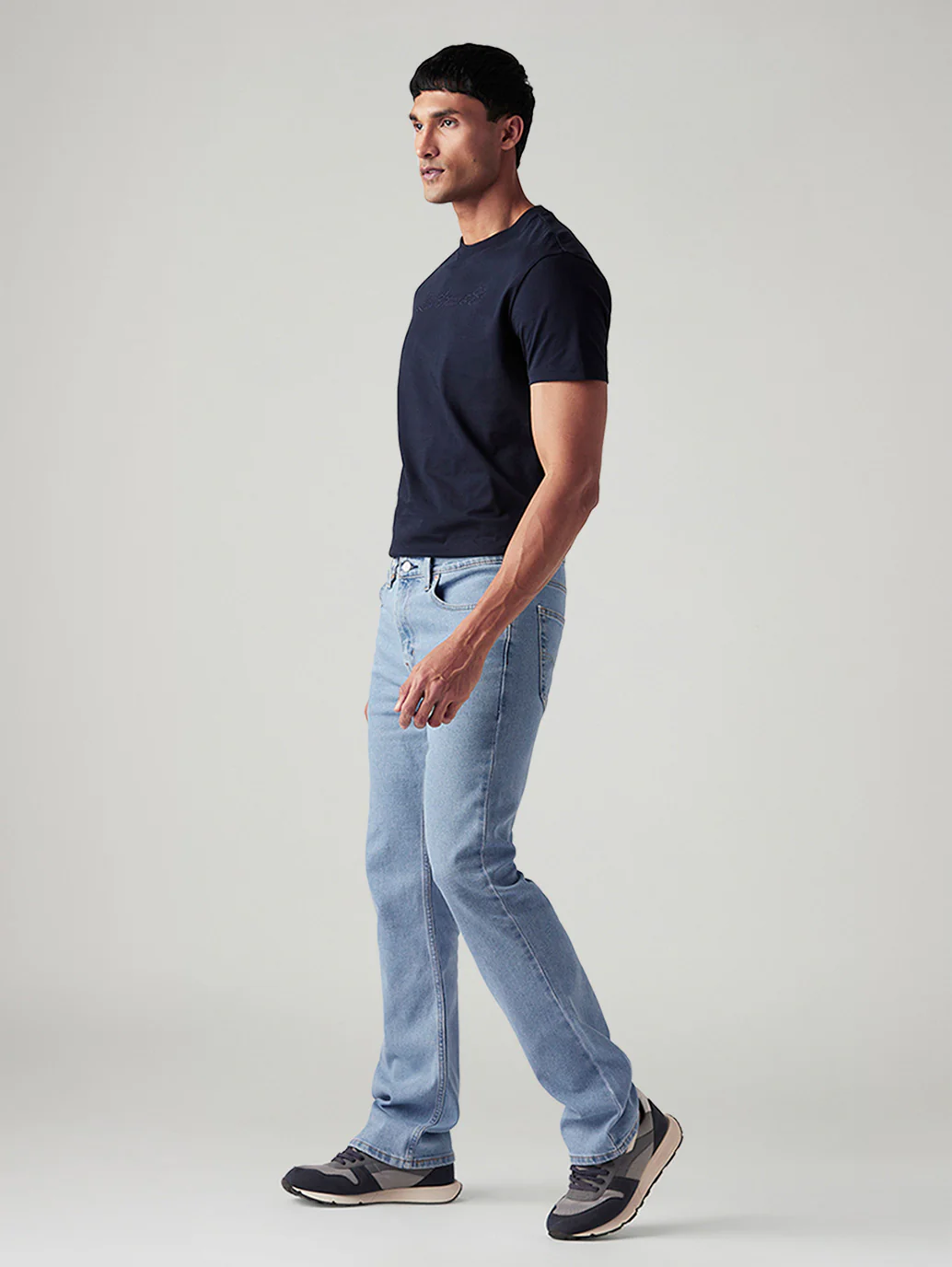 Men's 527 Light Blue Bootcut Fit Mid Rise Jeans - Image 7