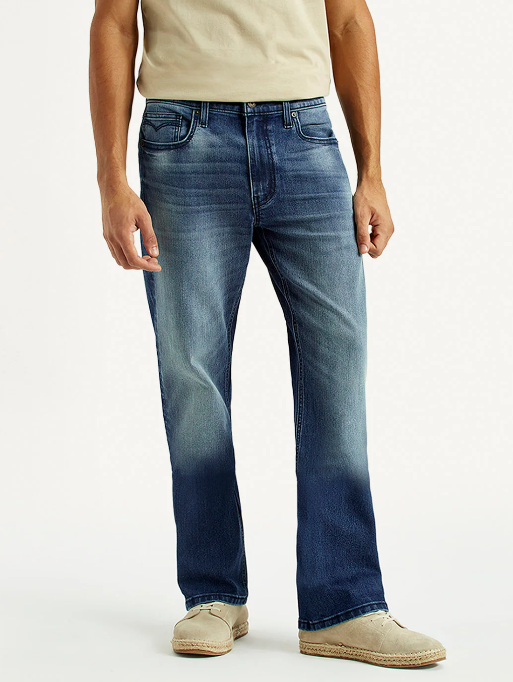 Men's 527 Med Indigo Bootcut Fit Mid Rise Jeans - Image 2