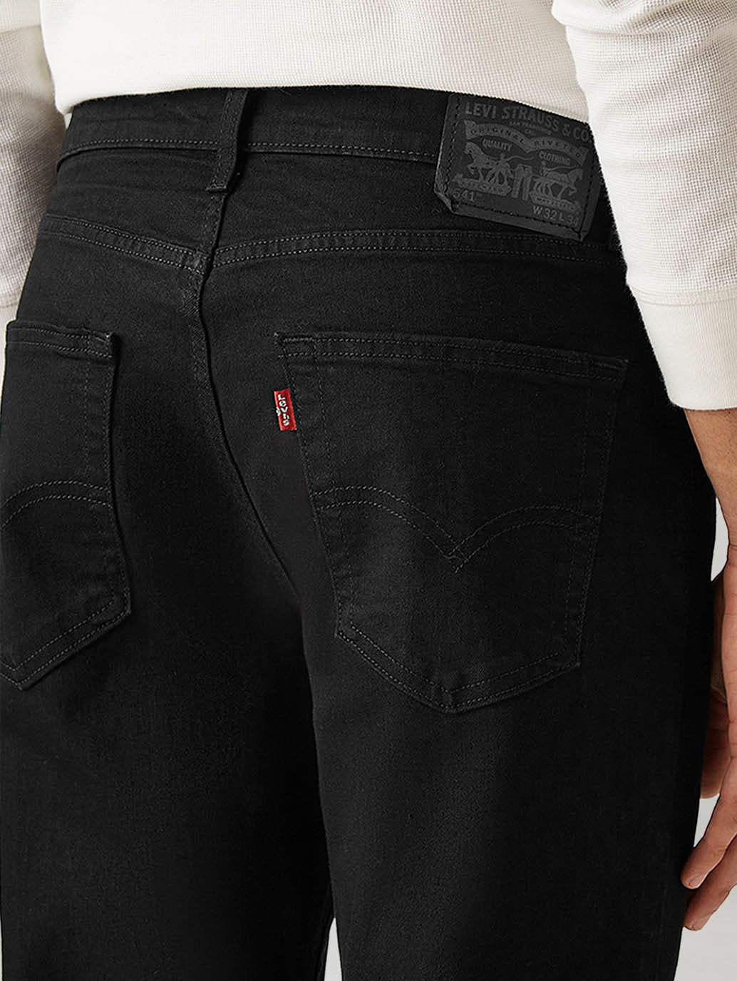 Men's 541 Black Athletic Tapered Fit Mid Rise Jeans - Image 5