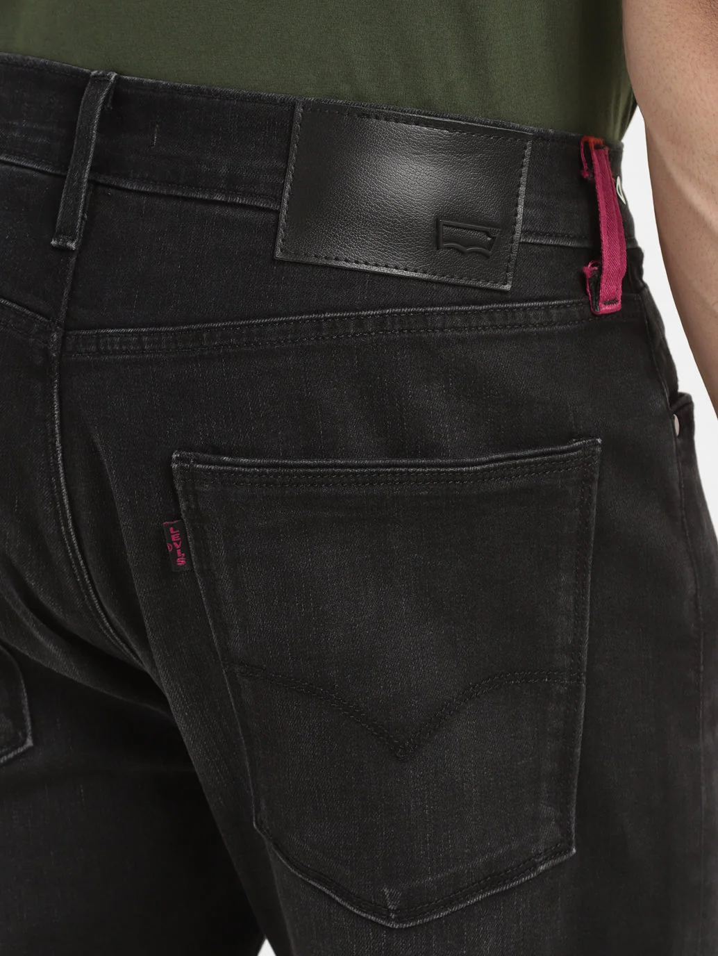 Men's Redloop 541 Black Athletic Tapered Fit Mid Rise Jeans - Image 5