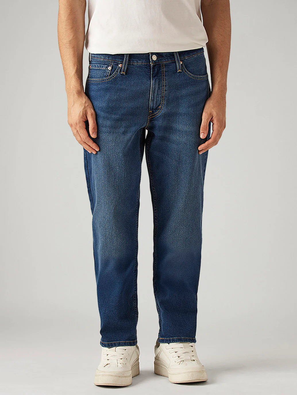 Men's 541 Blue Athletic Tapered Fit Mid Rise Tinted Jeans - Image 2