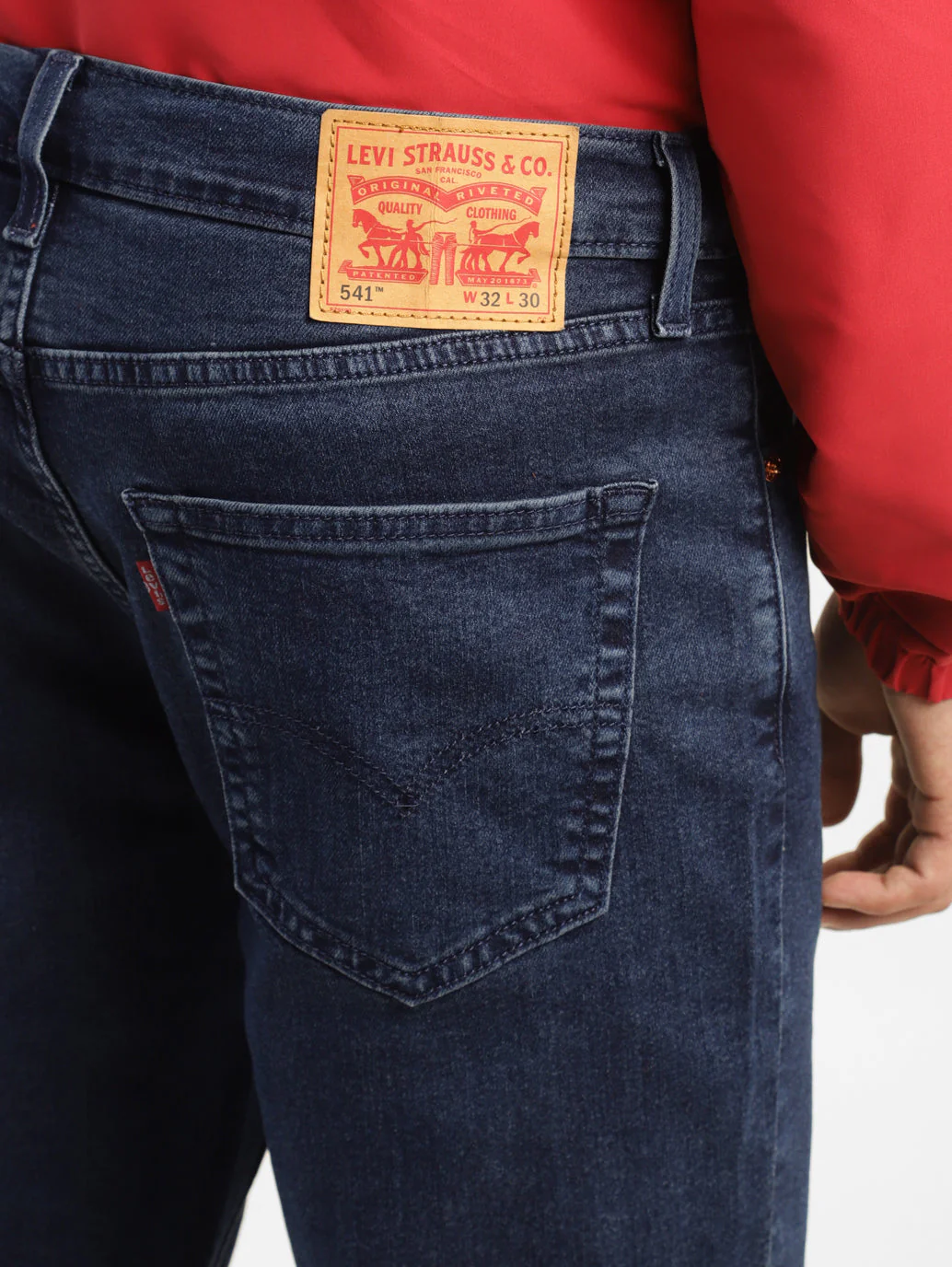 Men's 541 Blue Athletic Tapered Fit Mid Rise Jeans - Image 5