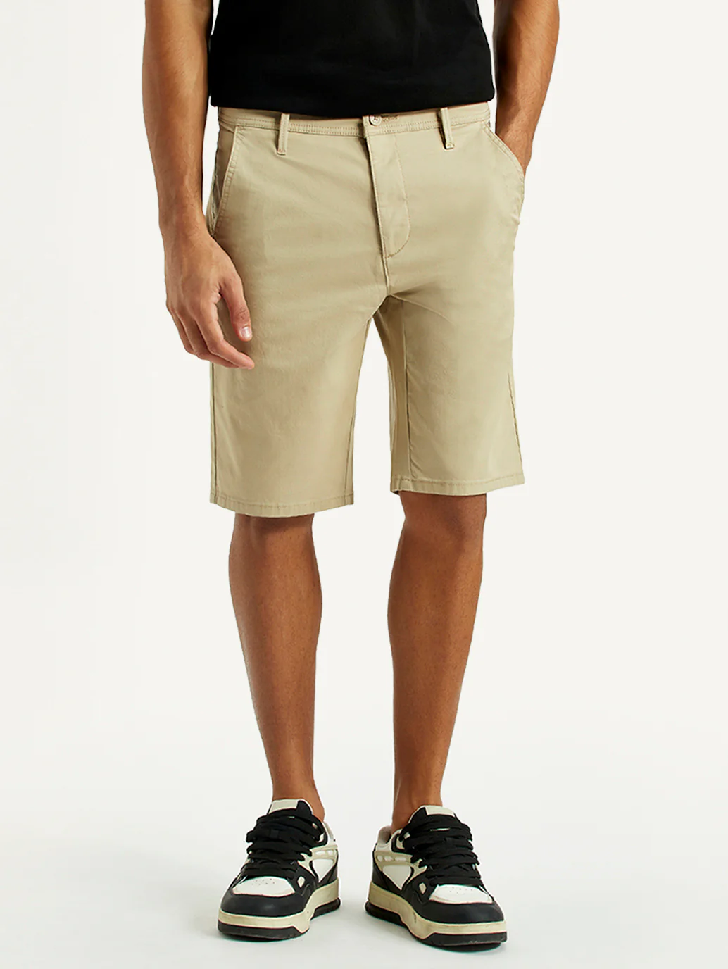 Men's 541 Khaki Tapered Fit Mid Rise Shorts - Image 3
