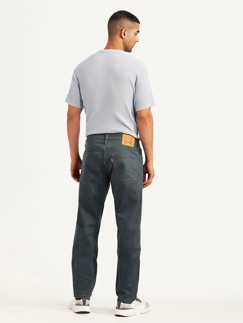 Men's 541 Grey Athletic Tapered Fit Mid Rise Jeans - Image 4