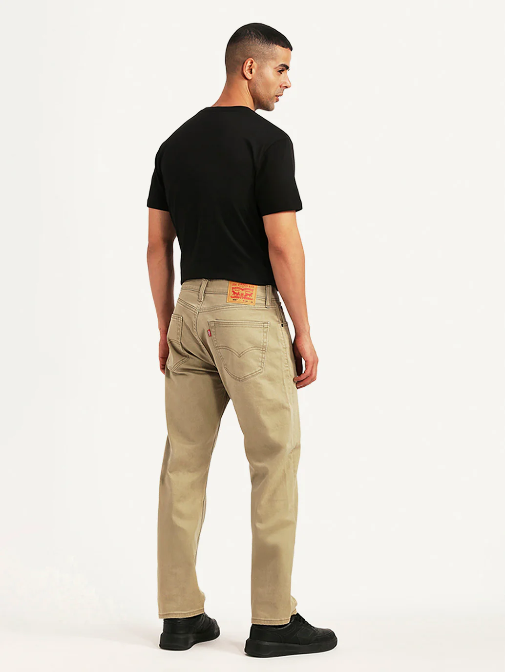 Men's 541 Khaki Athletic Tapered Fit Mid Rise Selvedge Chinos - Image 4