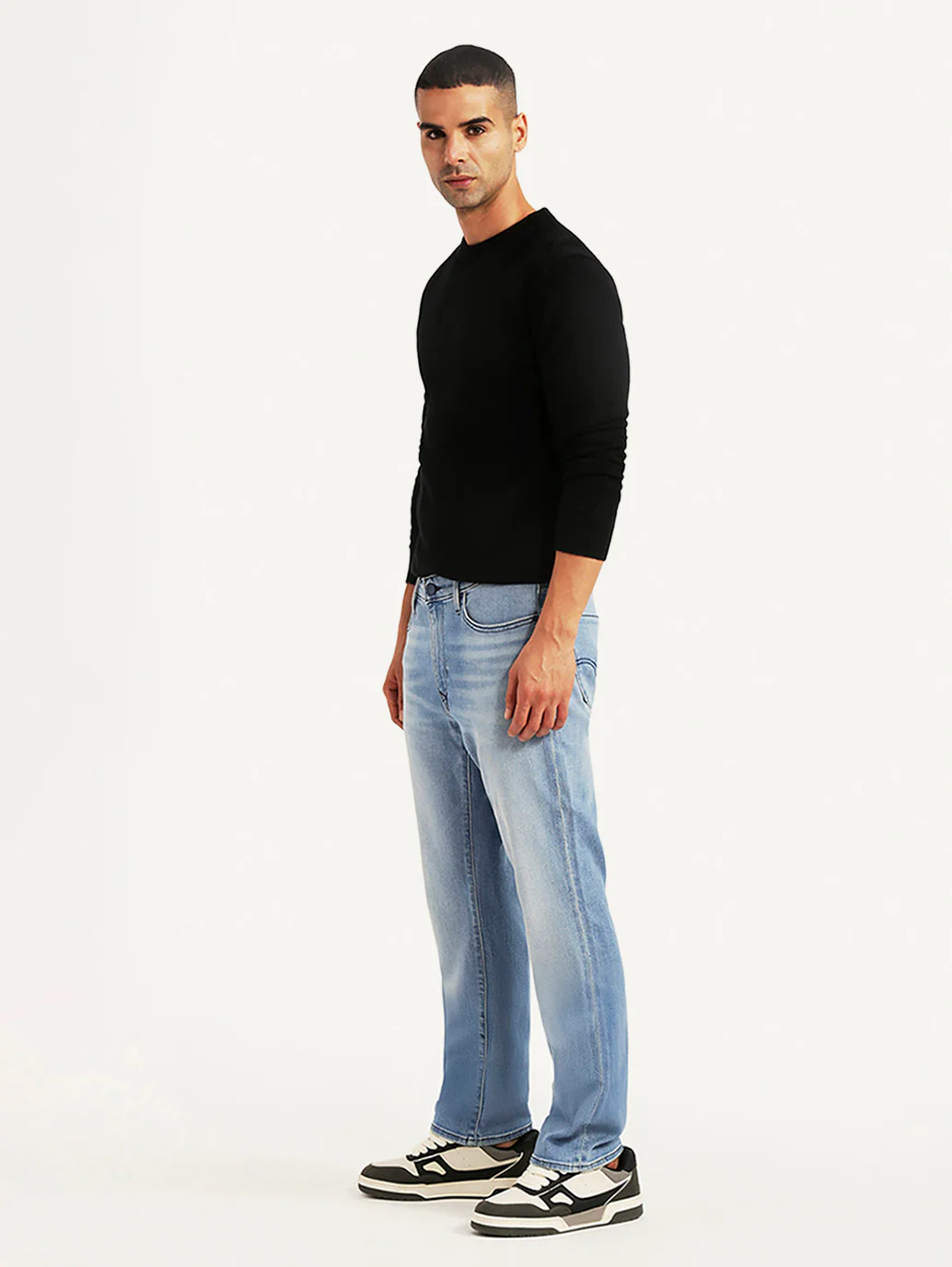 Men's Redloop 541 Light Blue Tapered Fit Mid Rise Jeans - Image 6