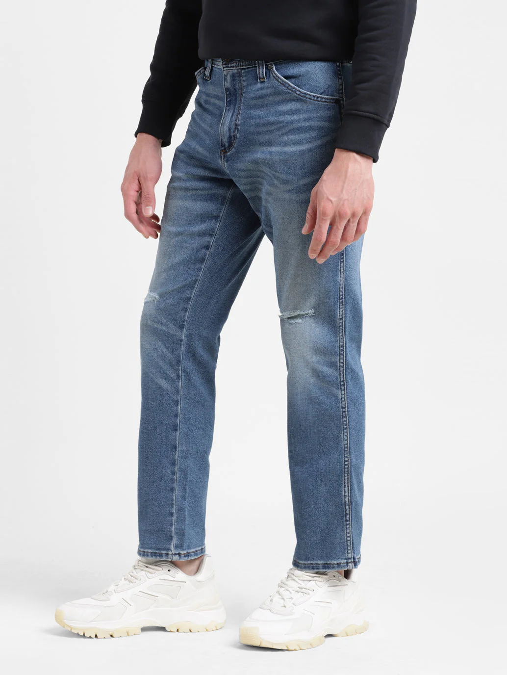 Men's 541 Blue Athletic Tapered Fit Mid Rise Jeans - Image 4