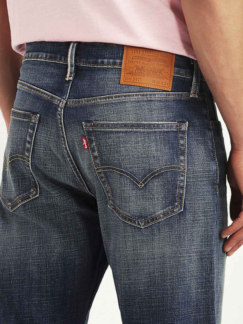 Men's Tinted 541 Navy Athletic Tapered Fit Mid Rise Selvedge Jeans - Image 4