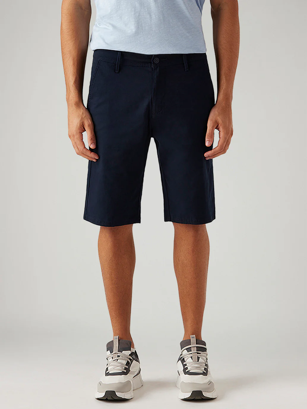 Men's 541 Navy Tapered Fit Mid Rise Shorts - Image 2