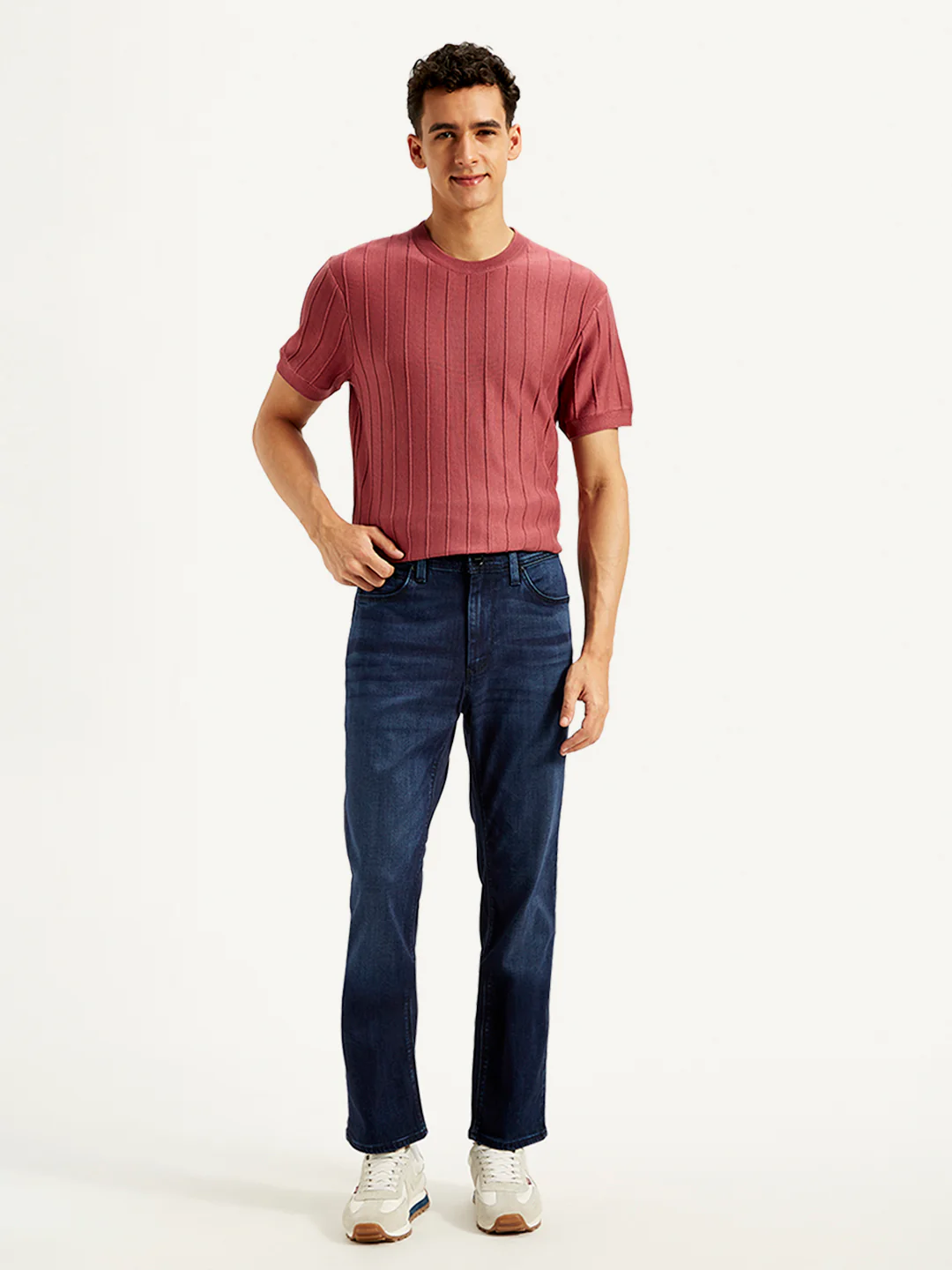 Men's Redloop 541 Athletic Tapered Fit Mid Rise Jeans - Image 2