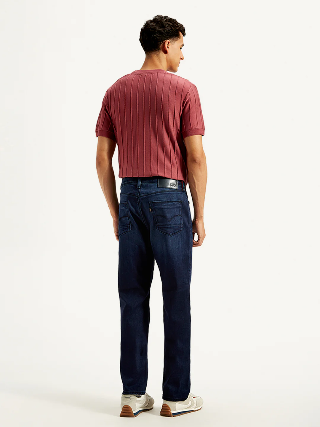 Men's Redloop 541 Athletic Tapered Fit Mid Rise Jeans - Image 3