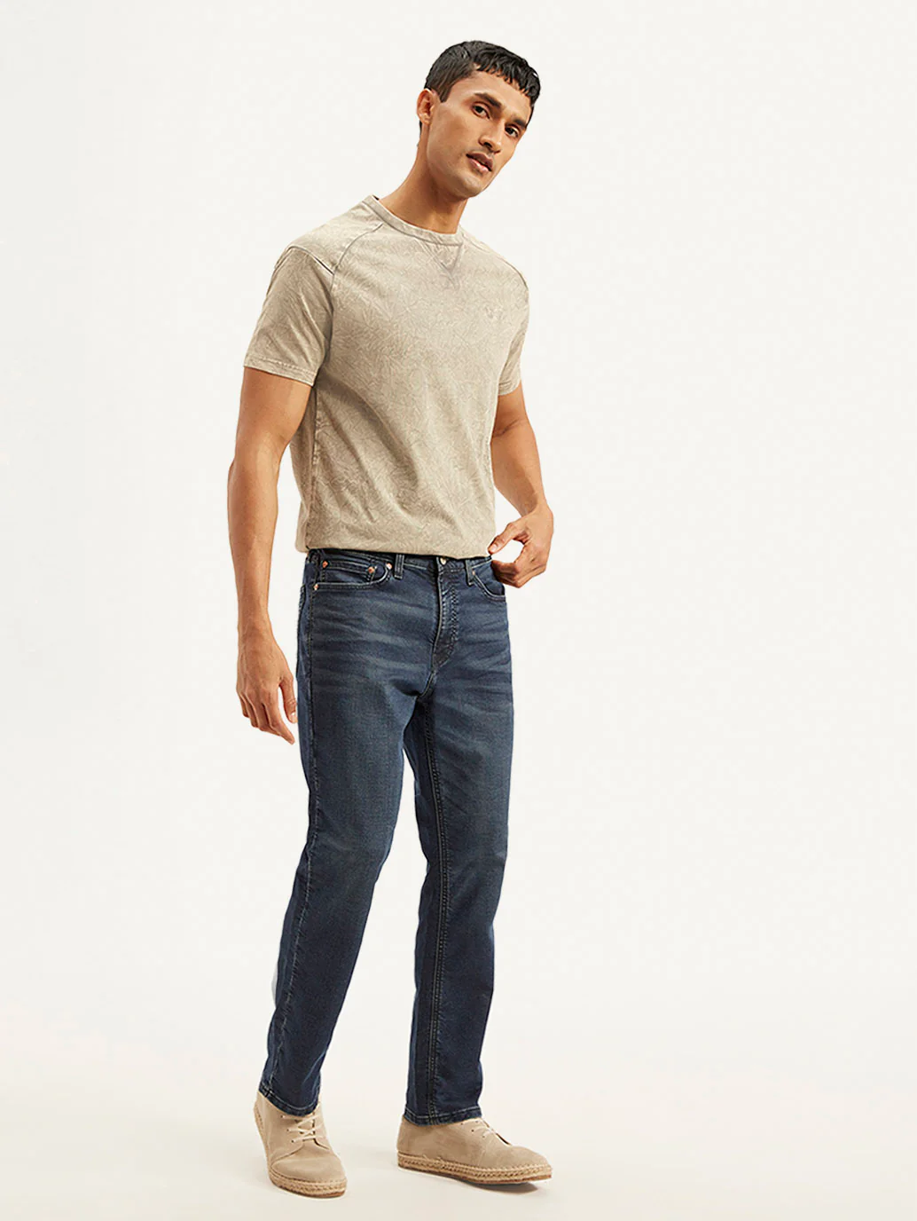 Men's 541 Blue Athletic Tapered Fit Mid Rise Jeans - Image 5