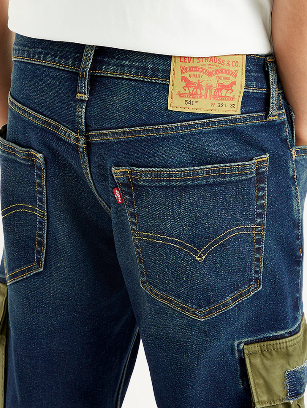 Men's 541 Tapered Fit Navy Cargo Jeans - Image 4