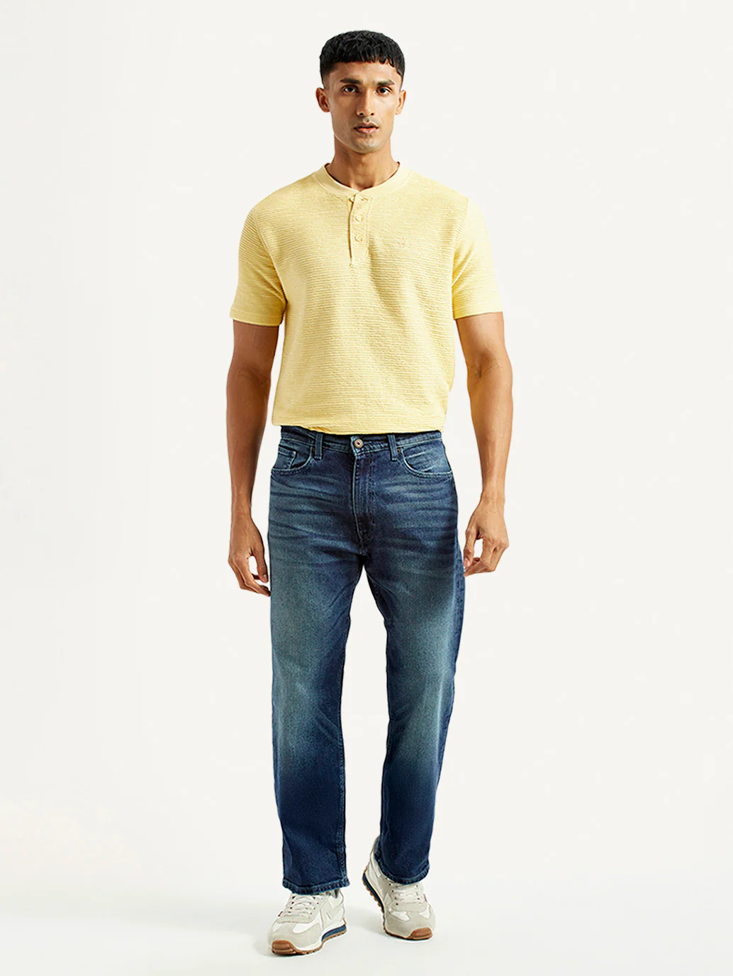 Men's 555 Blue Relaxed Straight Fit Mid Rise Jeans - Image 2
