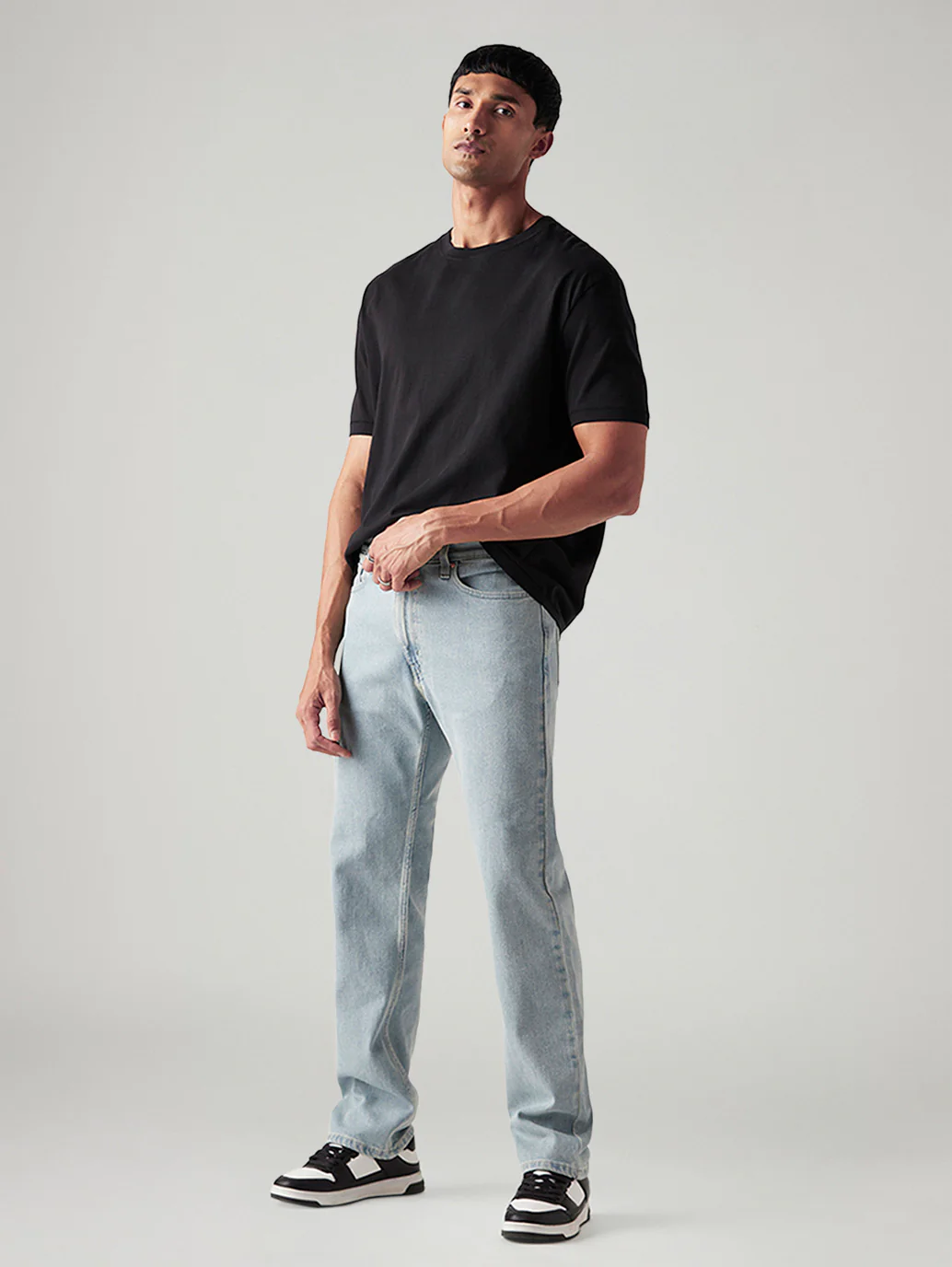 Men's 555 Light Blue Relaxed Straight Fit Mid Rise Jeans - Image 7