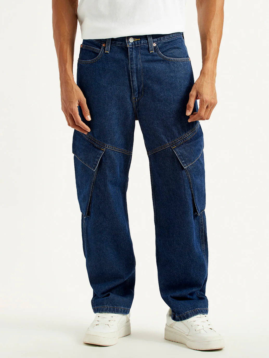Men's 565'97 Dark Indigo Loose Fit Mid Rise Jeans - Image 2
