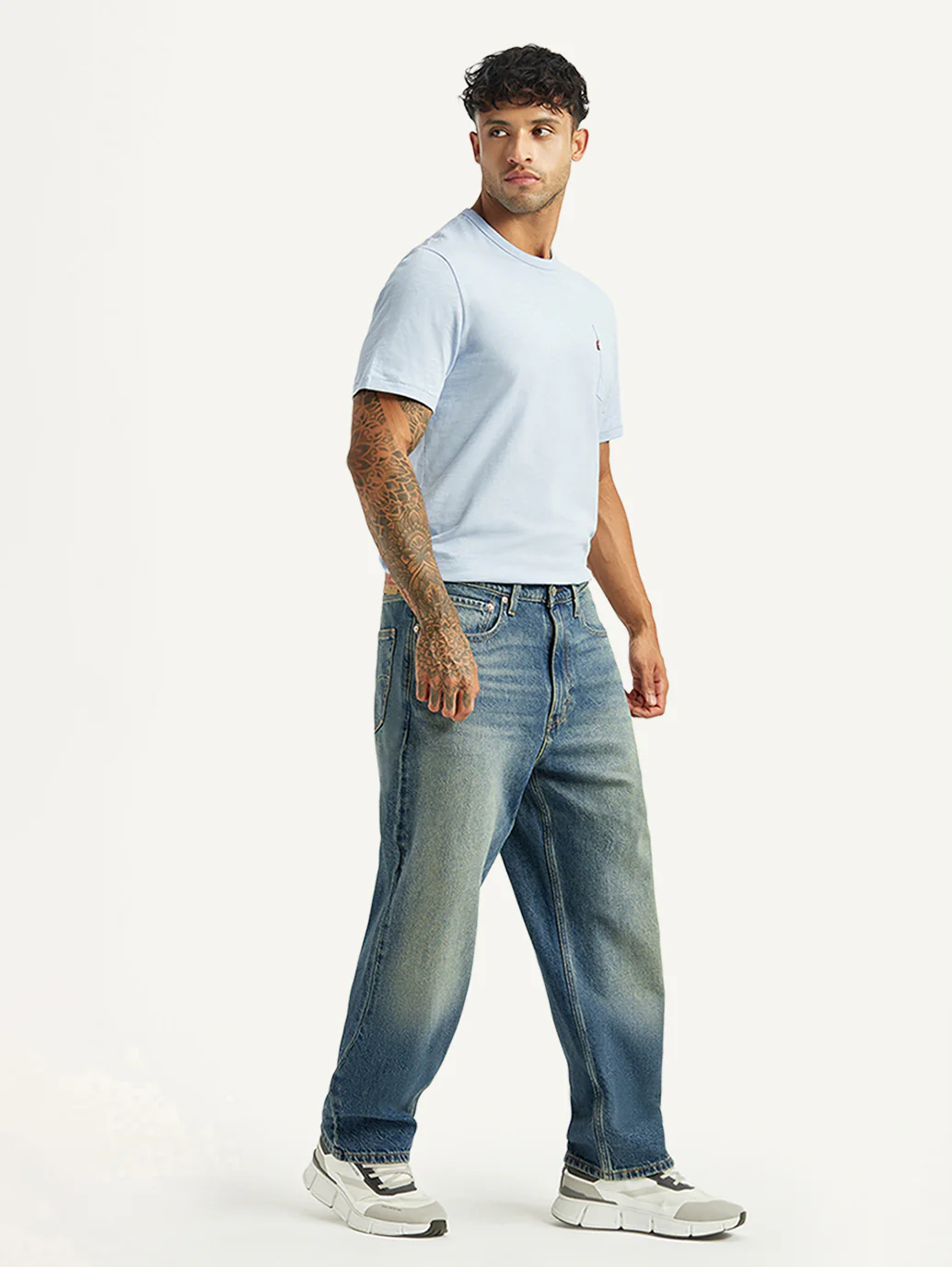 Men's Tinted 568 Blue Loose Fit Mid Rise Jeans - Image 6