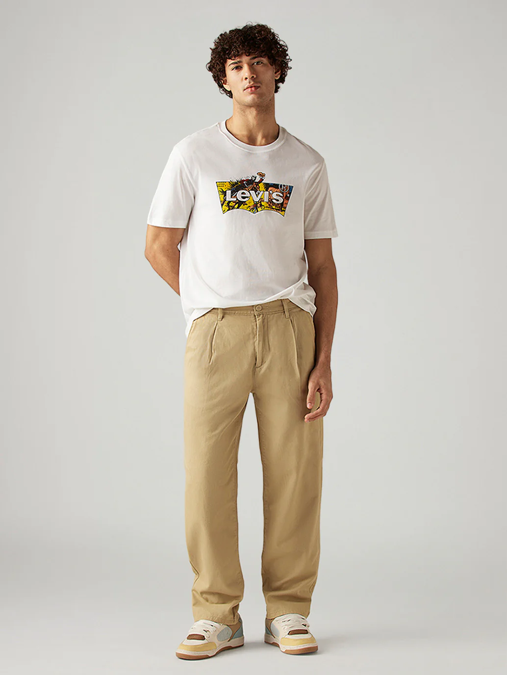 Men's 568 Khaki Loose Fit Mid Rise Chinos