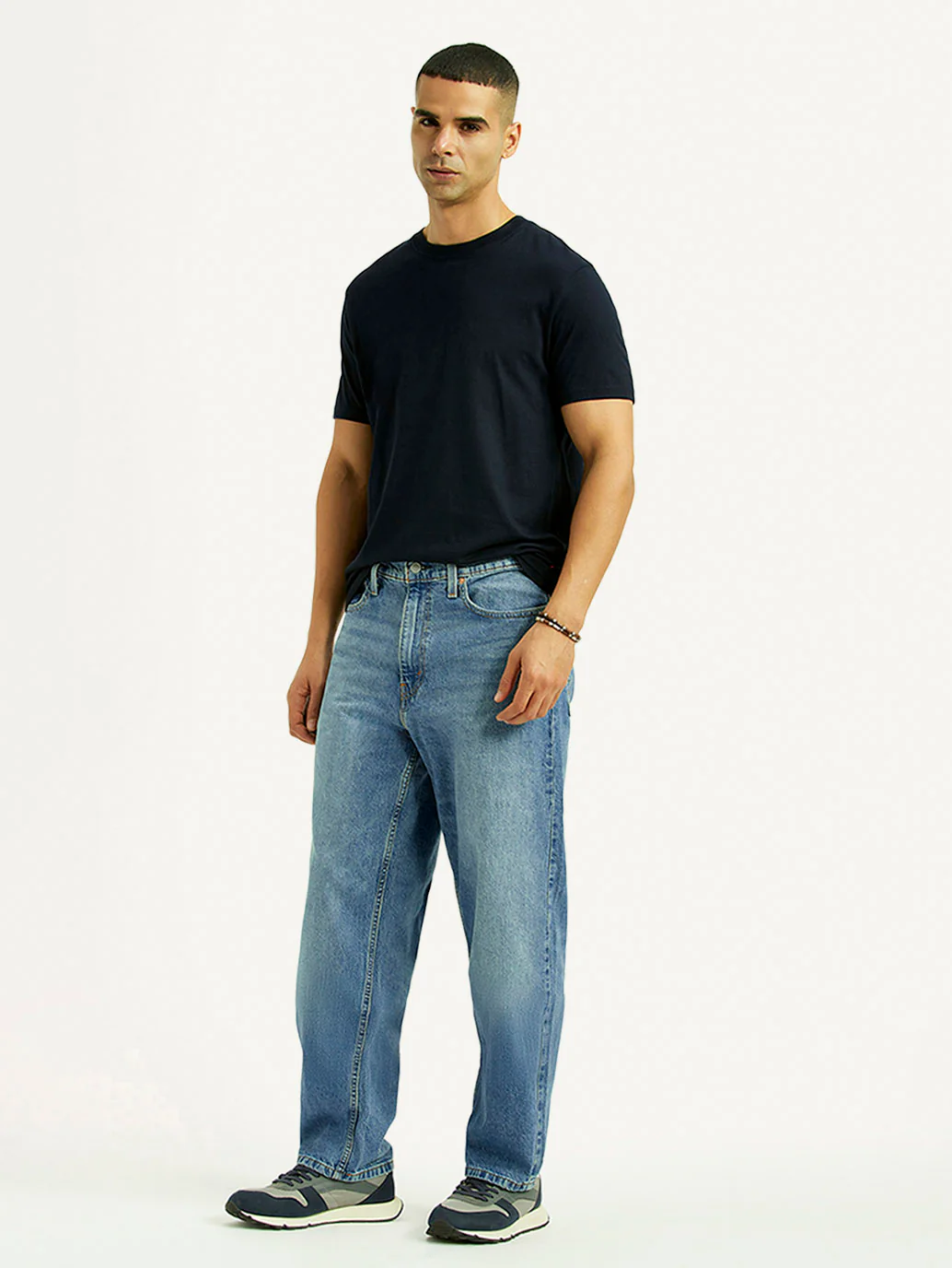 Men's 568 Light Blue Loose Fit Mid Rise Jeans - Image 6