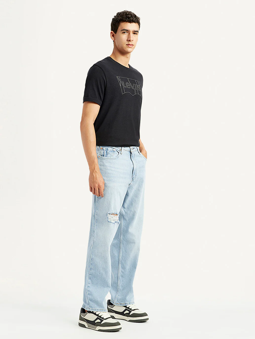Men's 568 Light Blue Loose Fit Mid Rise Jeans - Image 7