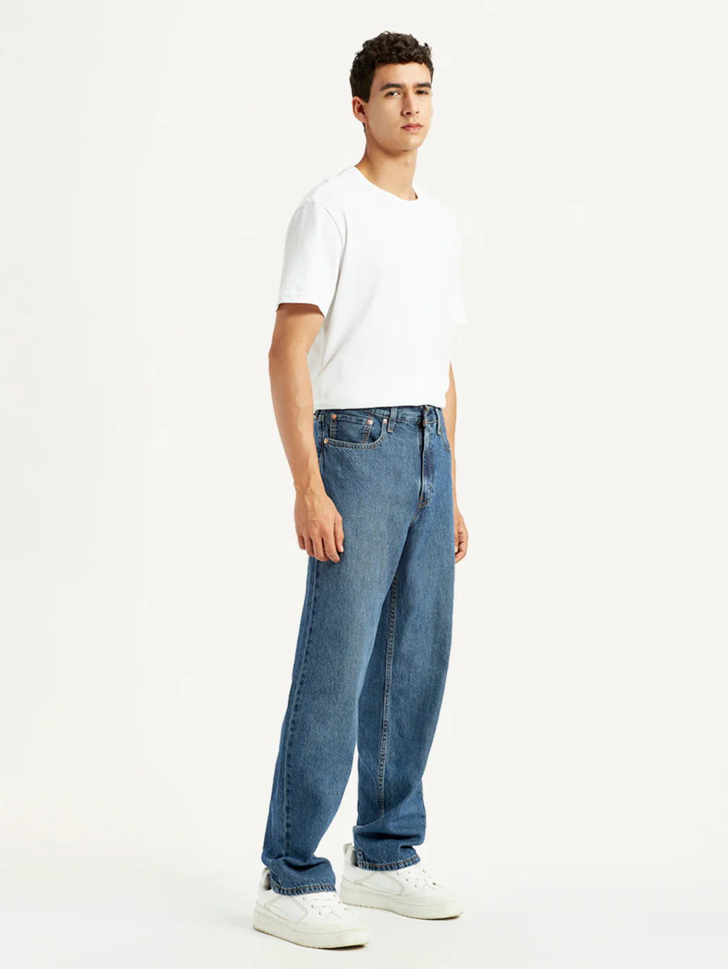 Men's 568 Med Indigo Loose Fit Mid Rise Jeans - Image 6