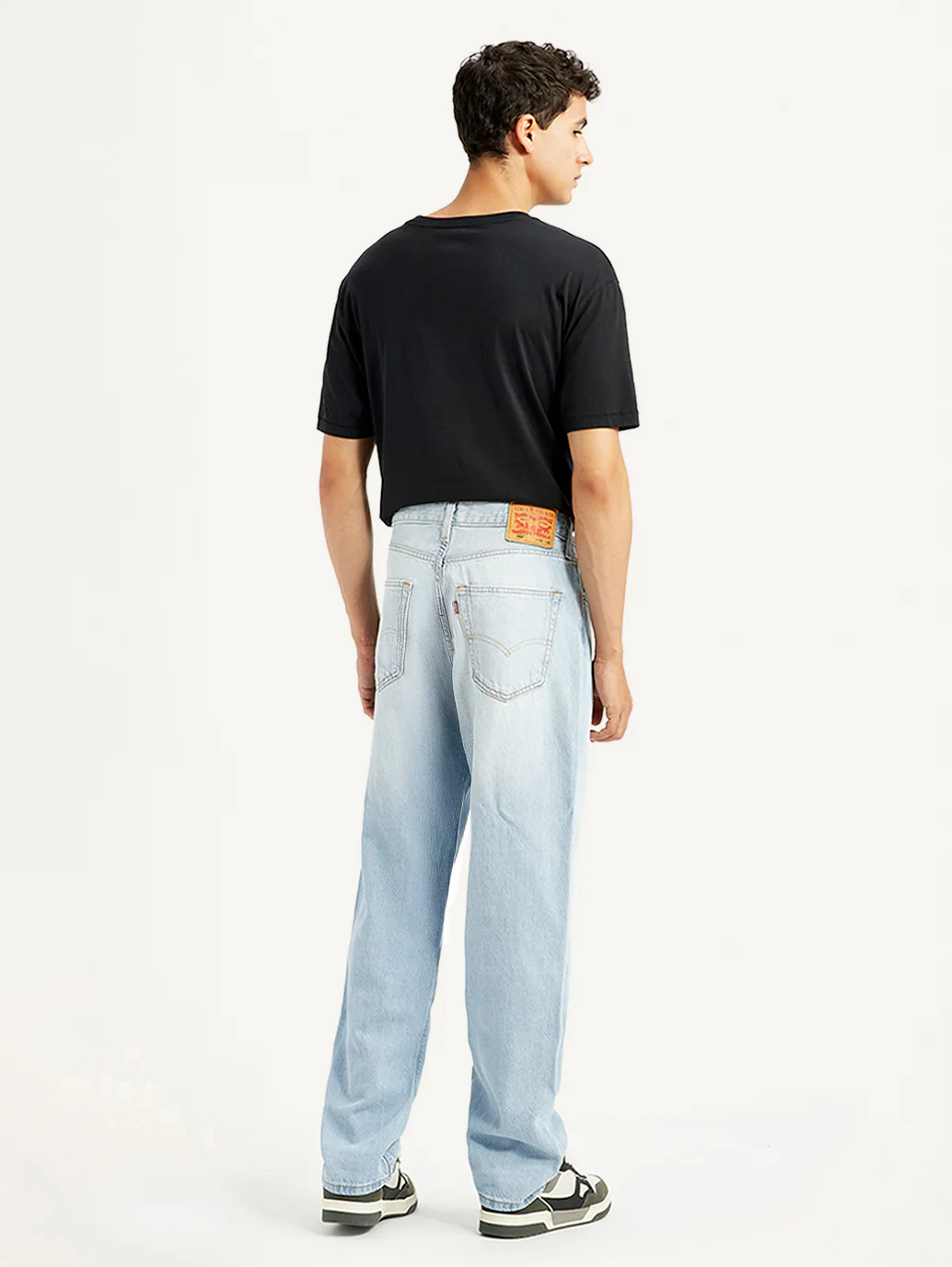 Men's 568 Light Indigo Loose Fit Mid Rise Jeans - Image 3