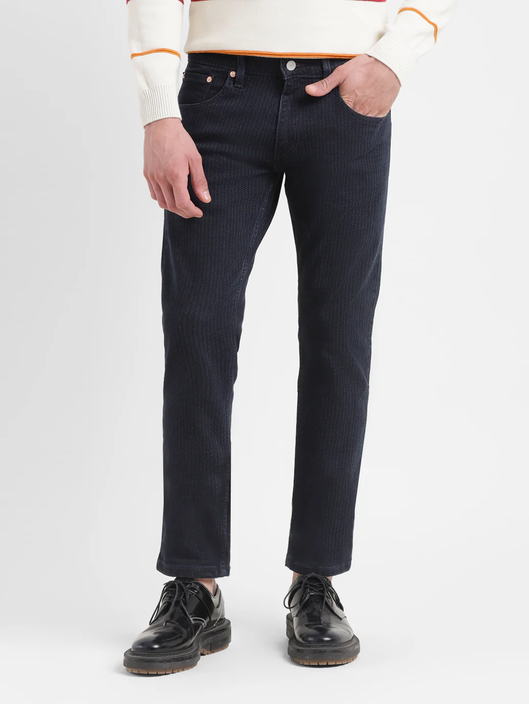 Men's 65504 Indigo Skinny Fit Mid Rise Jeans - Image 2