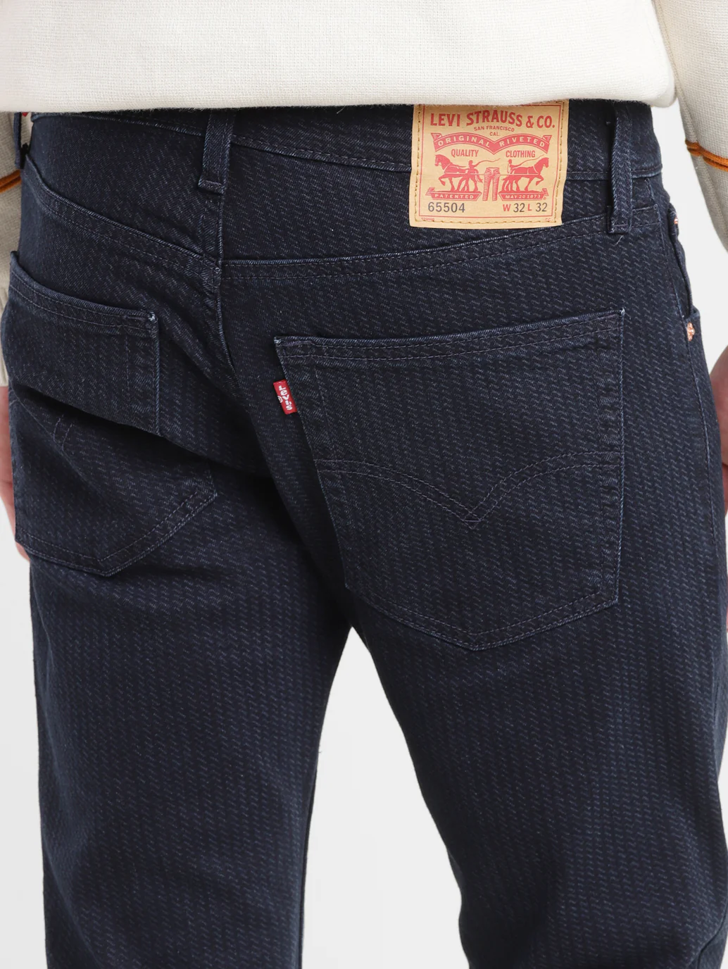 Men's 65504 Indigo Skinny Fit Mid Rise Jeans - Image 5