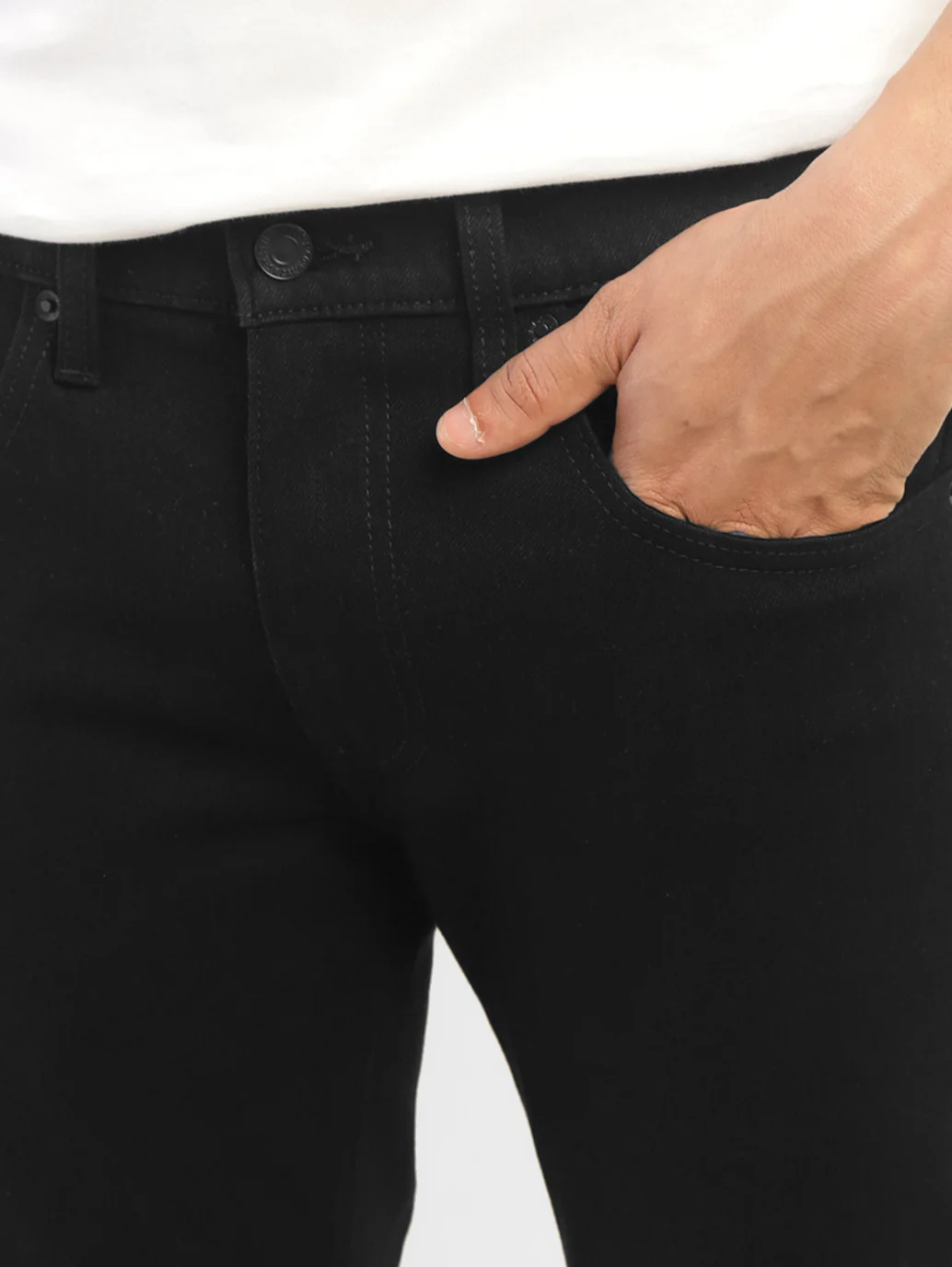Men's 65504 Black Skinny Fit Mid Rise Jeans - Image 4