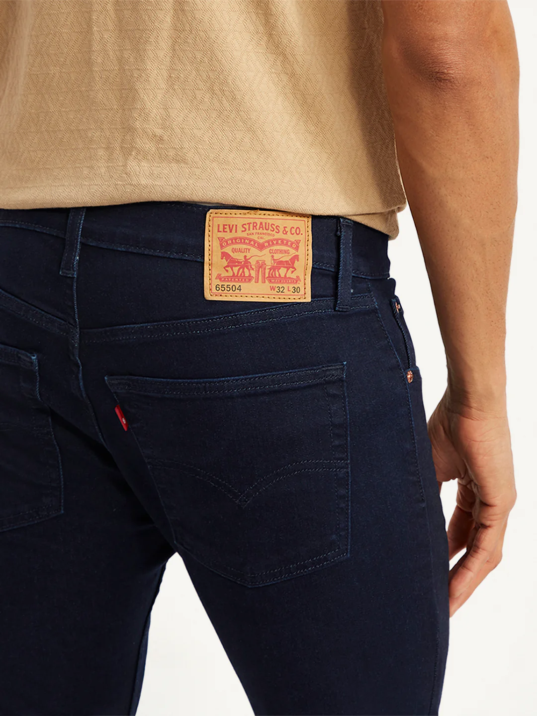 Men's 65504 Dark Blue Skinny Fit Mid Rise Jeans - Image 3