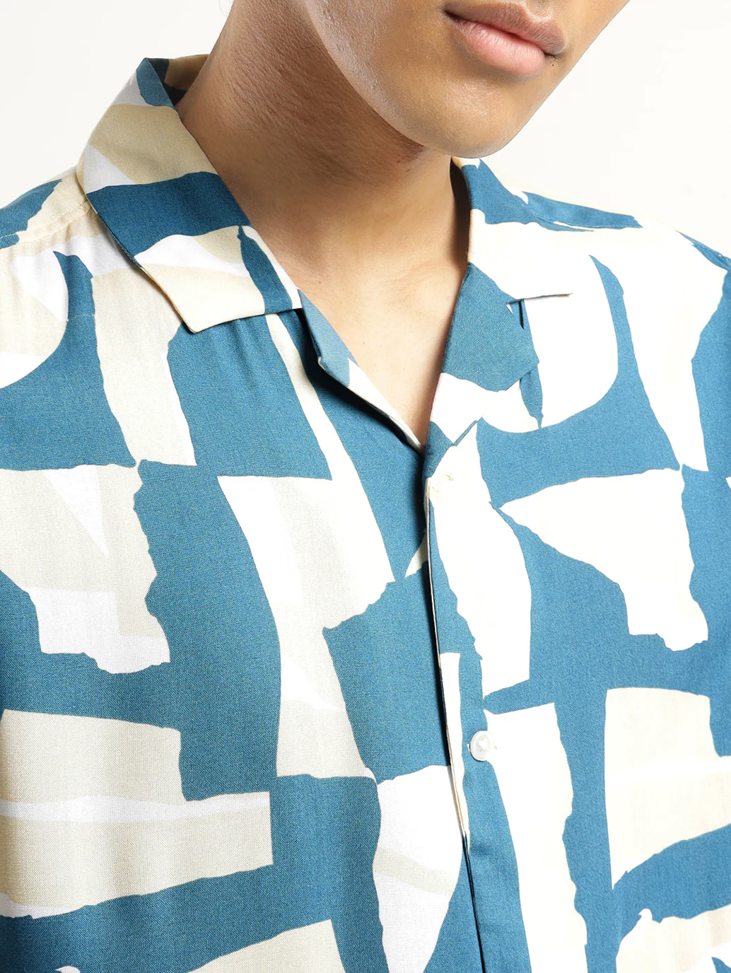 Men's Abstract Print Camp Shirt - Image 4