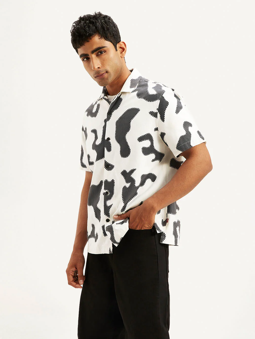 Men's Resort Collar Abstract Regular Fit Shirt - Image 6