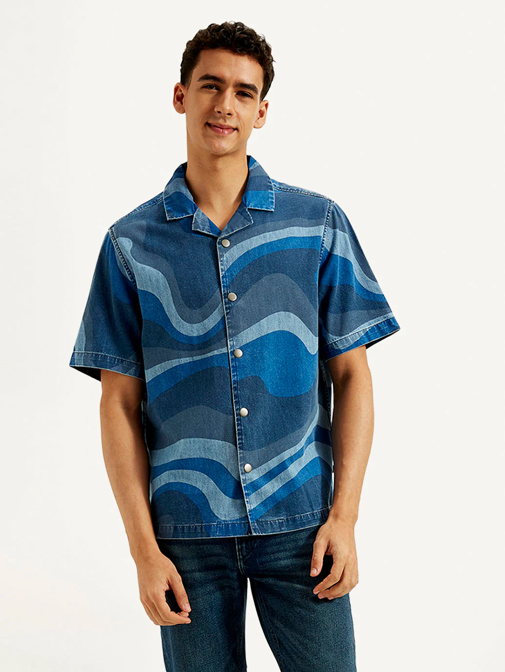 Men's Resort Collar Abstract Loose Fit Shirt - Image 3