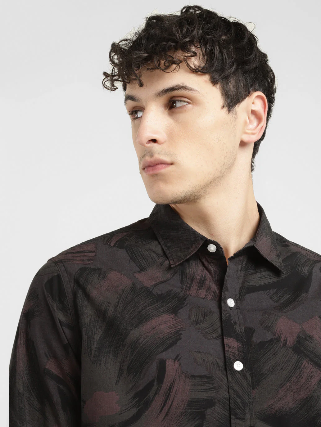 Men's Abstract Slim Fit Shirt - Image 4