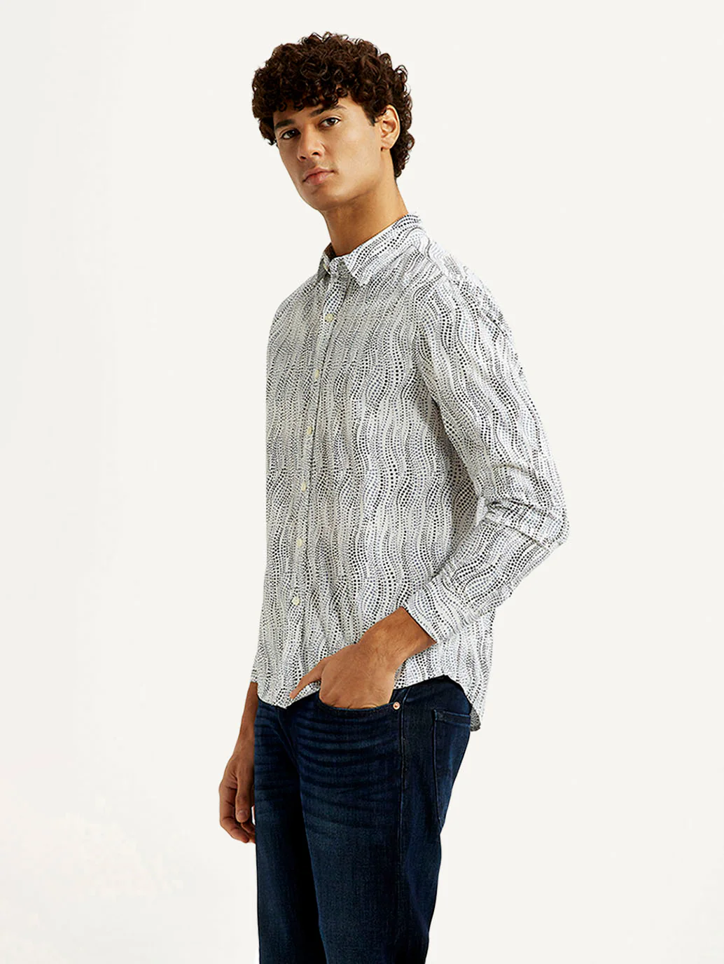 Men's Abstract White Slim Fit Shirt - Image 5