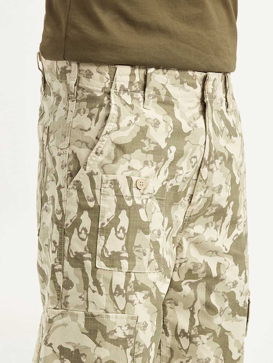 Men's Beige Loose Fit Cargo Trousers - Image 4