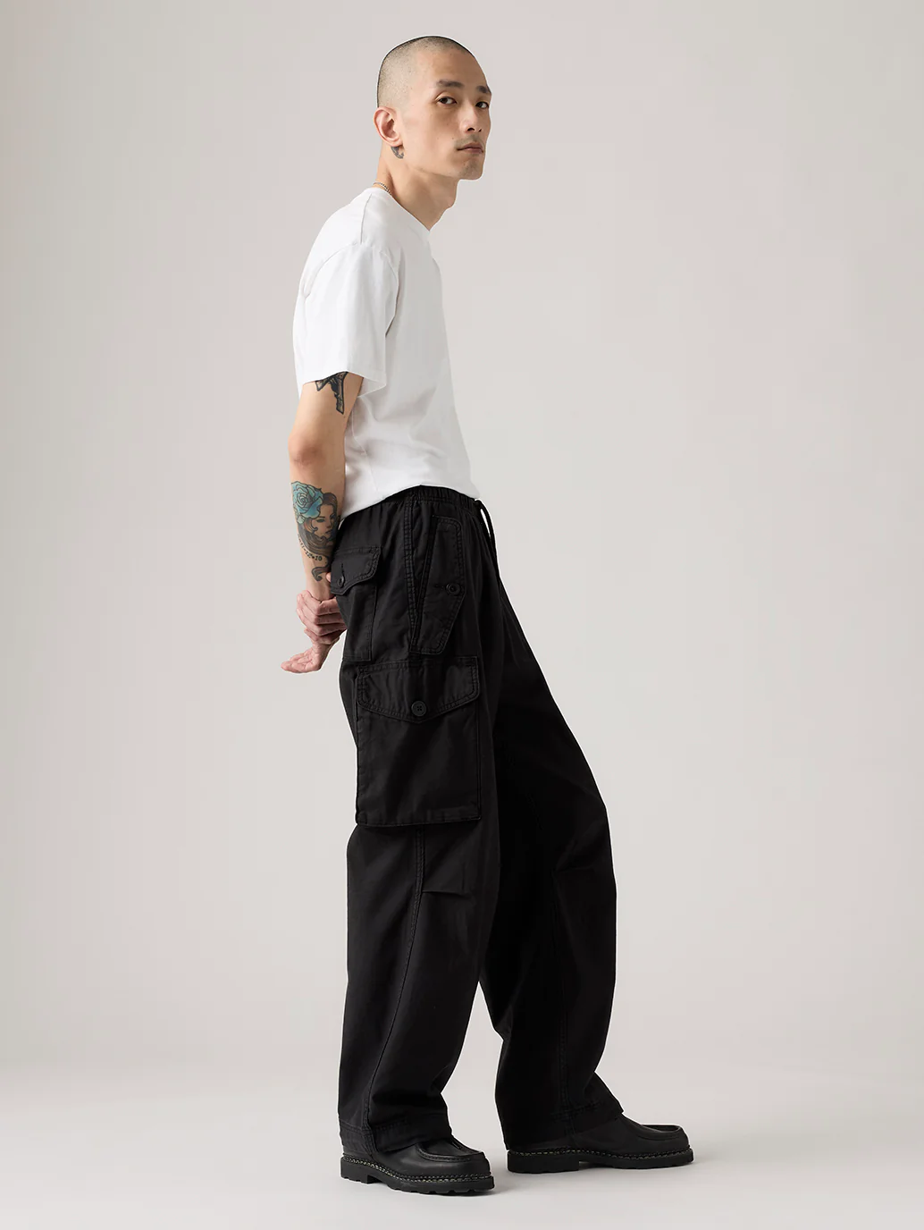 Men's Black Baggy Fit Mid Rise Cargo Trousers - Image 3