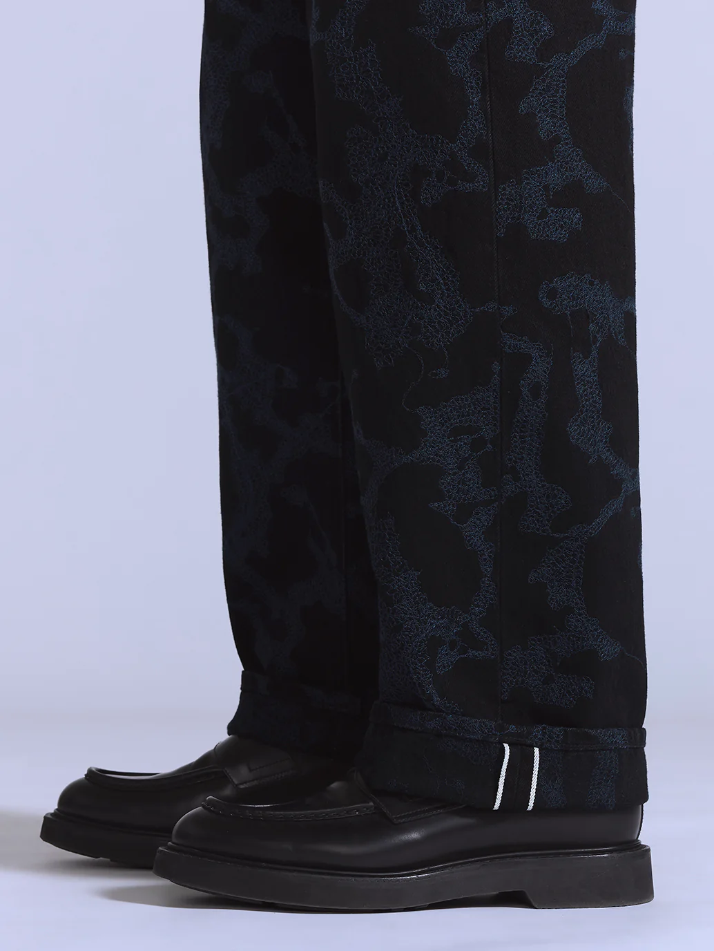 Men's Black Bootcut Fit Mid Rise Jeans - Image 4