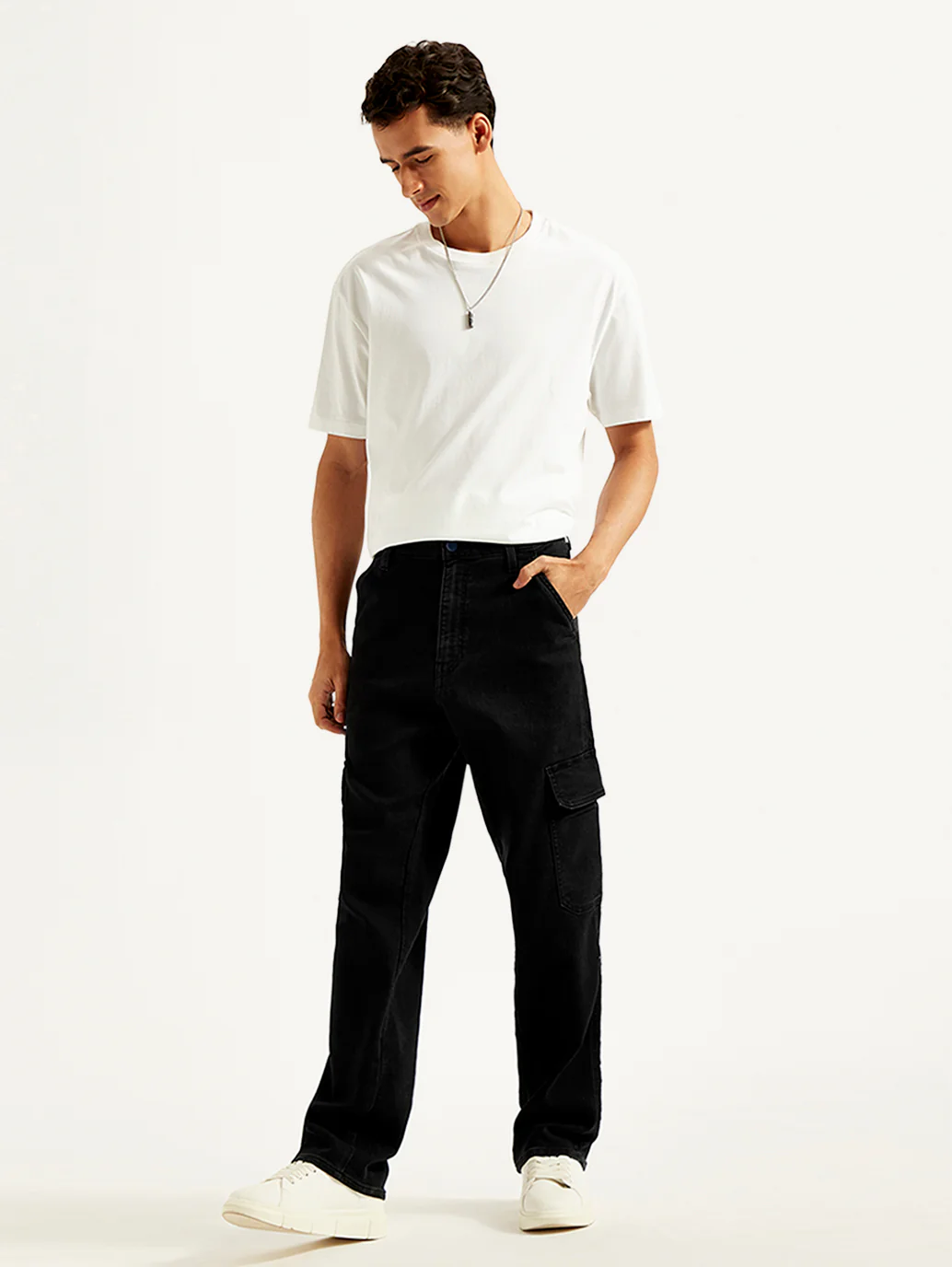 Men's 568 Black Loose Straight Cargo Trousers - Image 5