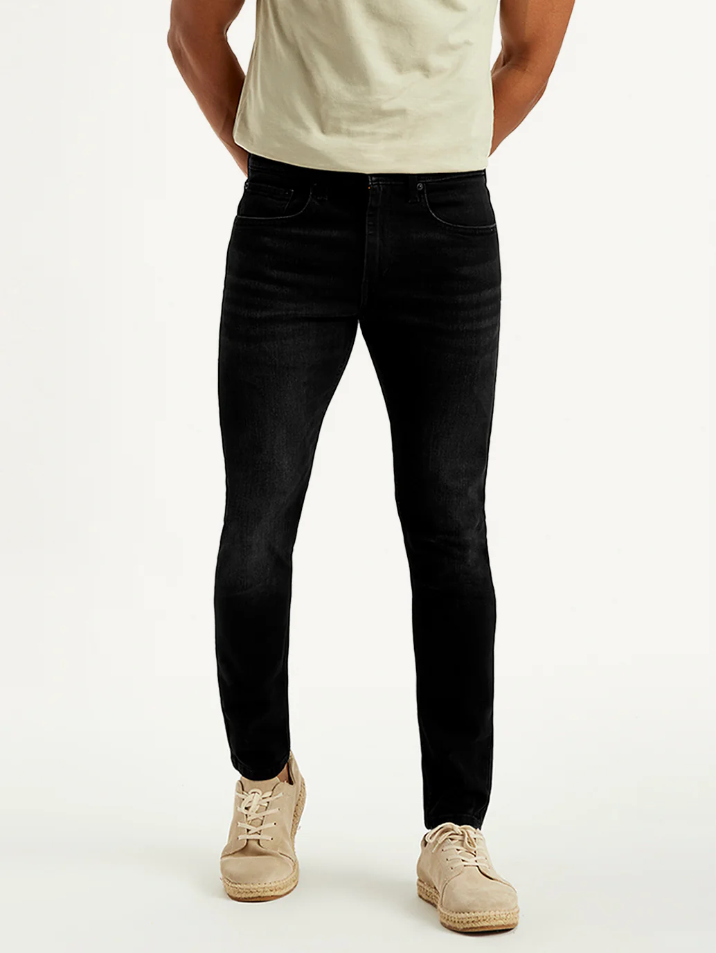 Men's Black Skinny Tapered Fit Mid Rise Jeans - Image 5