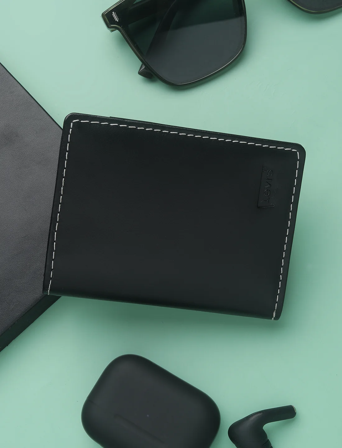 Men's Black Solid Card Holder
