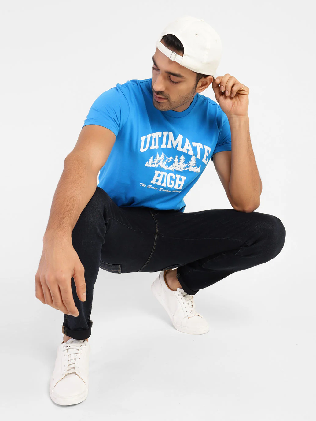 Men's Blue Typography Printed Crew Neck T-Shirt - Image 2