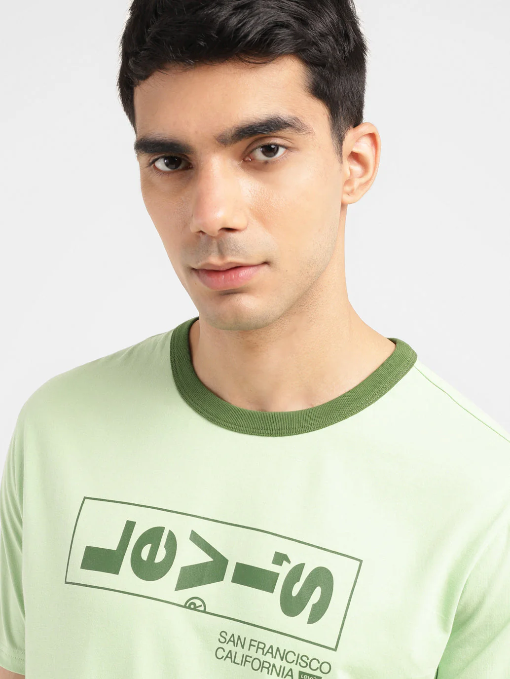 Men's Brand Logo Slim Fit T-shirt - Image 4