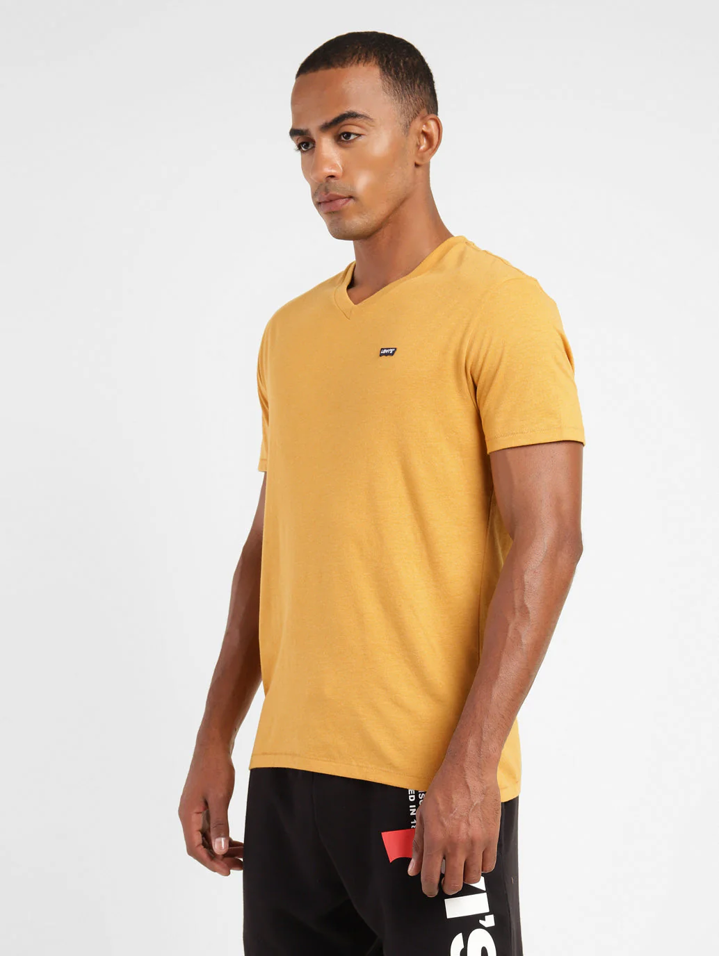 Men's Solid V Neck T-shirt - Image 4