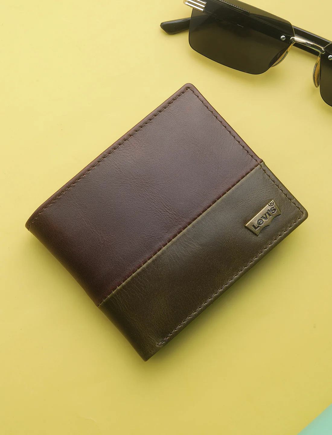 Men's Brown Colorblock Bi-Fold Wallet