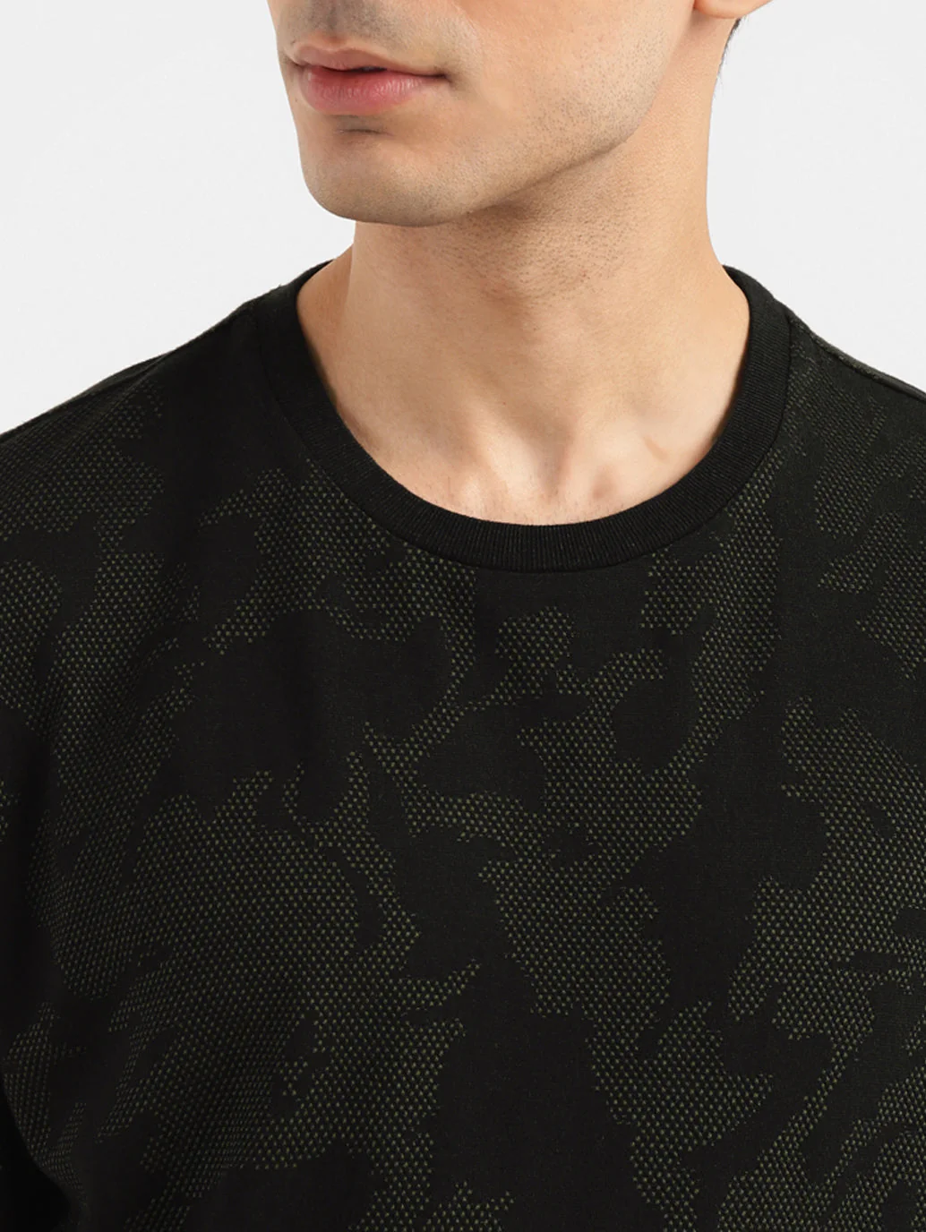 Men's Camo Slim Fit T-shirt - Image 4