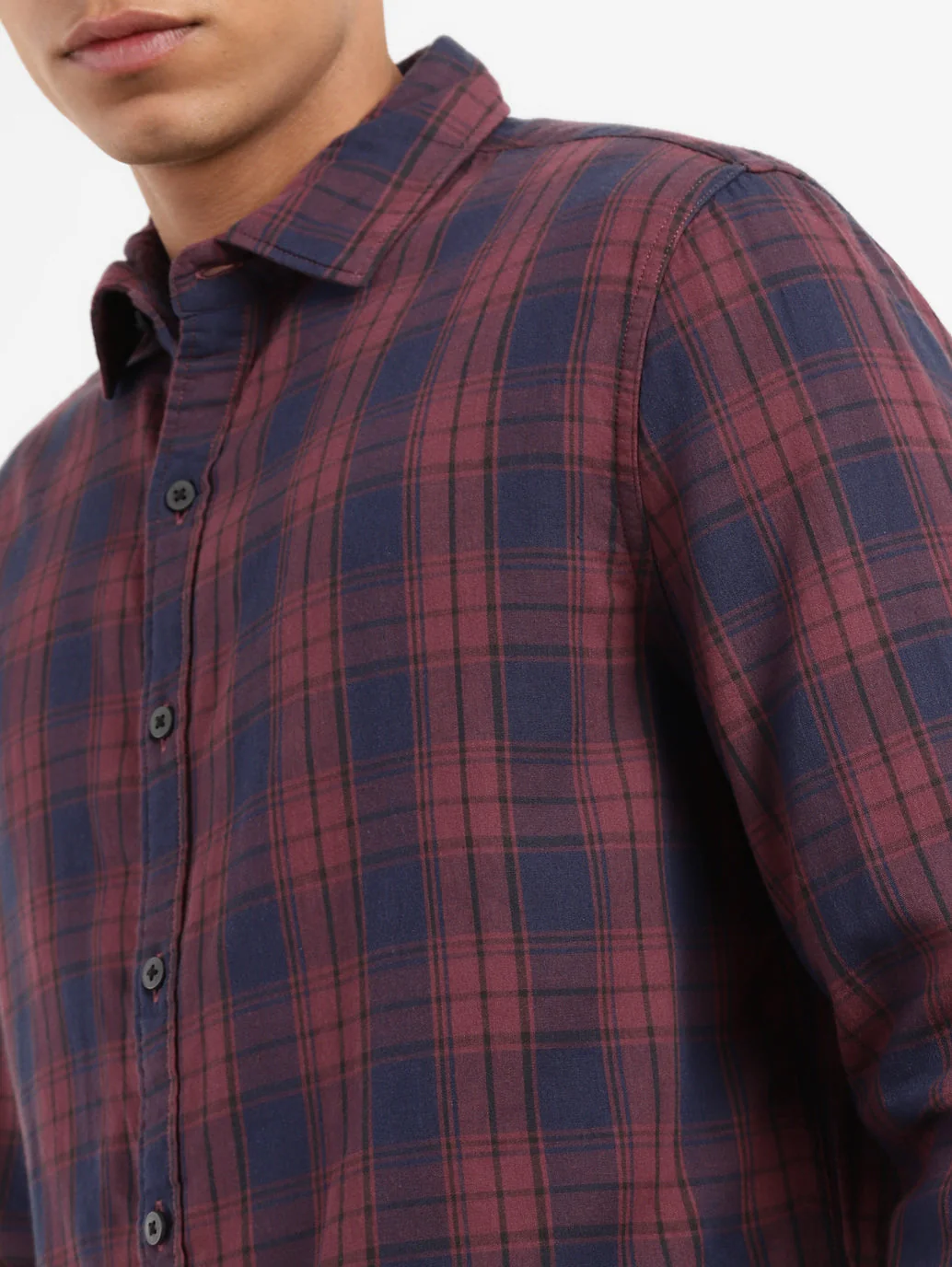 Men's Checkered Spread Collar Shirt - Image 5