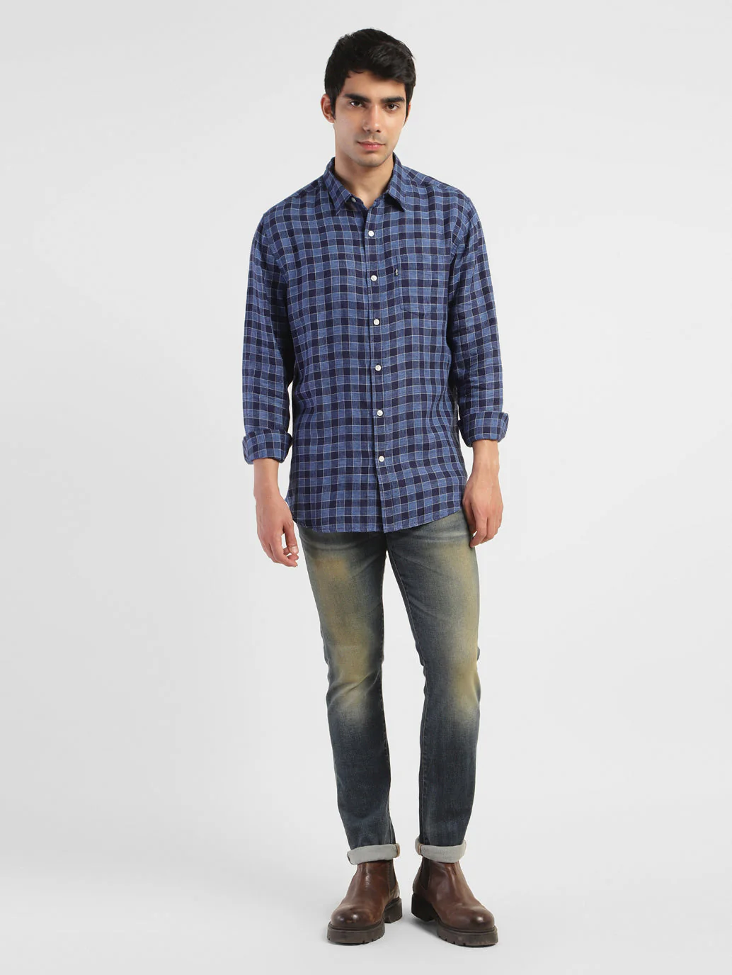 Men's Checkered Spread Collar Linen Shirt - Image 5