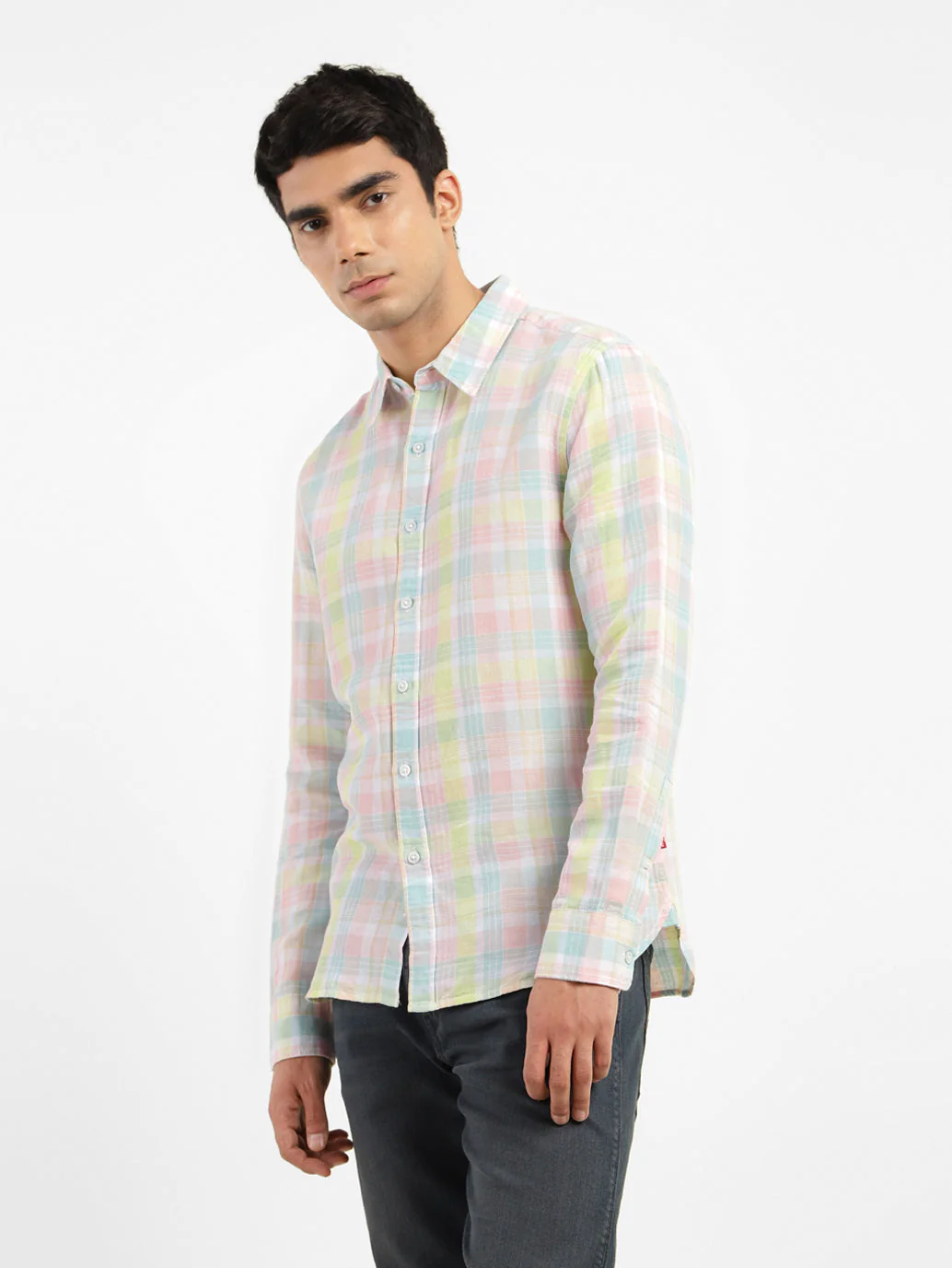 Men's Checkered Spread Collar Linen Shirt - Image 4